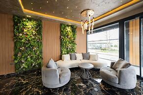 PERA NORTH HOTEL - LOUNGE & RESTAURANT