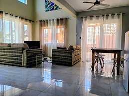 House Sleeps6-bbq-balcony-scenicmountainview