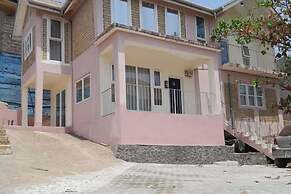 D S Residence Remarkable 3-bed House in Freetown