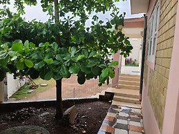 D S Residence Remarkable 3-bed House in Freetown