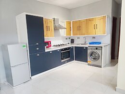 House Sleeps6-bbq-balcony-scenicmountainview