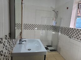 D S Residence Remarkable 3-bed House in Freetown