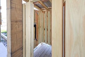 Cole's Acting Knowin Ii 415 3 Bedroom Home