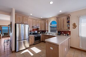 Dolphins Run 3 Bedroom Home by RedAwning