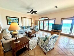 Dolphins Run 3 Bedroom Home by RedAwning