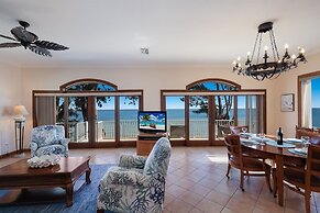 Dolphins Run 3 Bedroom Home by RedAwning