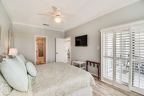 Orange Beach Waterfront Condo w/ Pool Access!