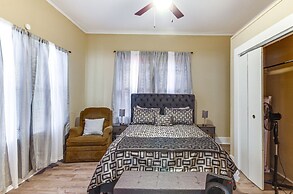 Cozy Vicksburg Home w/ Patio ~ 1 Mi to Riverfront!