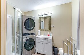 Cozy Vicksburg Home w/ Patio ~ 1 Mi to Riverfront!