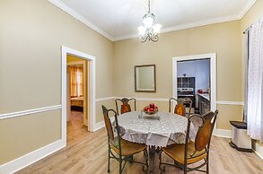 Cozy Vicksburg Home w/ Patio ~ 1 Mi to Riverfront!