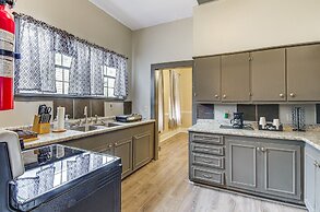 Cozy Vicksburg Home w/ Patio ~ 1 Mi to Riverfront!