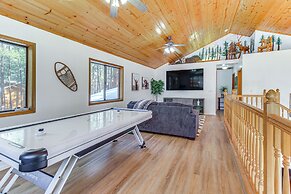 Pet-friendly Cabin w/ Fire Pit in Pinetop!