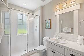 1317 Laurel Grove 3 Bedroom Home by RedAwning