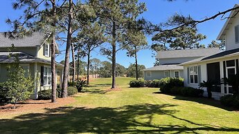 1317 Laurel Grove 3 Bedroom Home by RedAwning