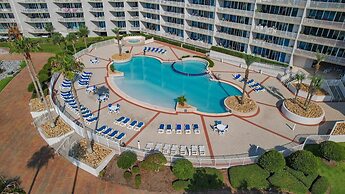 The Moorings 103 3 Bedroom Condo by RedAwning