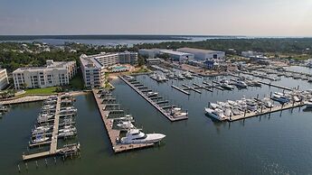 The Moorings 103 3 Bedroom Condo by RedAwning