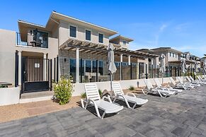 Persian Bliss 10 Bedroom Townhouse