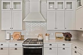 Persian Bliss 10 Bedroom Townhouse