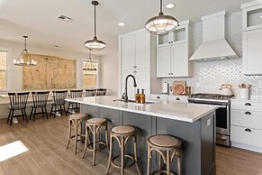 Persian Bliss 10 Bedroom Townhouse