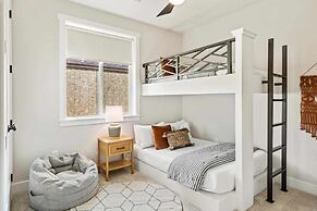 Persian Bliss 10 Bedroom Townhouse