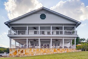 Lake of the Ozarks Haven w/ Decks, Dock & Kayaks!