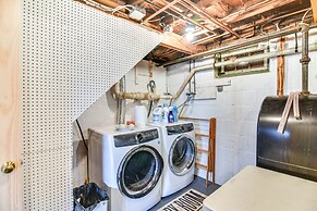 Classic Waterfront Home on Lake Maspenock w/ Grill