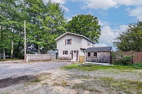 Classic Waterfront Home on Lake Maspenock w/ Grill