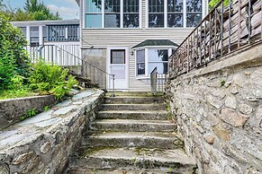 Classic Waterfront Home on Lake Maspenock w/ Grill