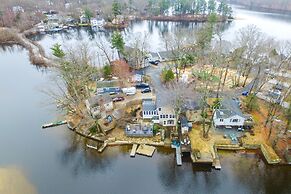 Classic Waterfront Home on Lake Maspenock w/ Grill
