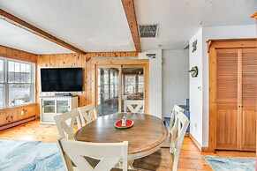 Classic Waterfront Home on Lake Maspenock w/ Grill