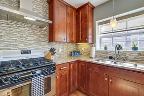 Idyllic New Buffalo Condo: Walk to Beach & Shops!