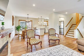 Forest-view Deck & Fire Pit: Poconos Escape!