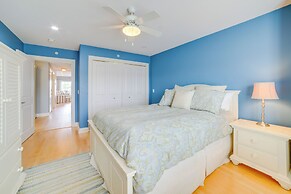 Charming New Buffalo Condo: Walk to Lake Michigan!
