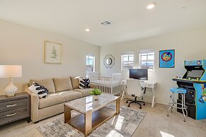 Chic Coachella Home < 3 Mi to Empire Polo Club