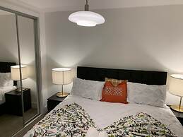 Brand New Entire 4 Bed House/multiple Parking