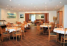 Hotel Rügenschmiede vis a vis Hiddensee