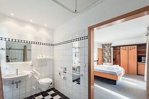 Hotel Rügenschmiede vis a vis Hiddensee