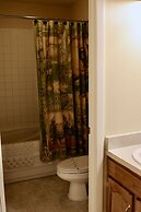 Rocky Mountain Lodge