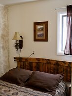 Rocky Mountain Lodge