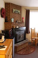 Rocky Mountain Lodge