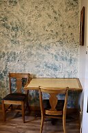 Rocky Mountain Lodge