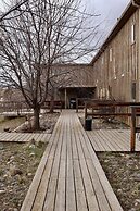 Rocky Mountain Lodge