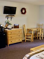 Rocky Mountain Lodge