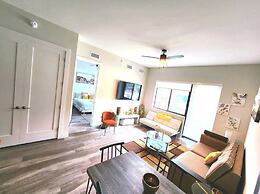 Lux and Cozy 2beds 2 Baths up to 8 guest