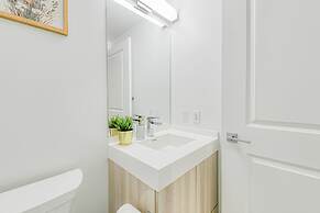 Panorama Suites Downtown Toronto