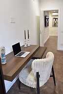 Gloden House Apartments