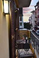 Gloden House Apartments