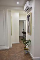 Gloden House Apartments