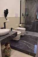 Gloden House Apartments