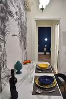 Gloden House Apartments